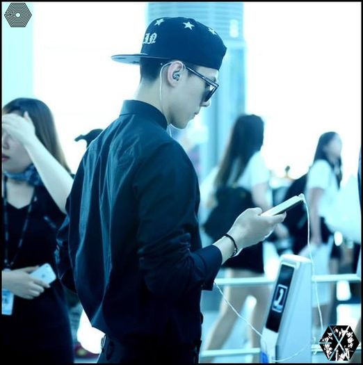 exosehun140610incheonchangshaairport2153