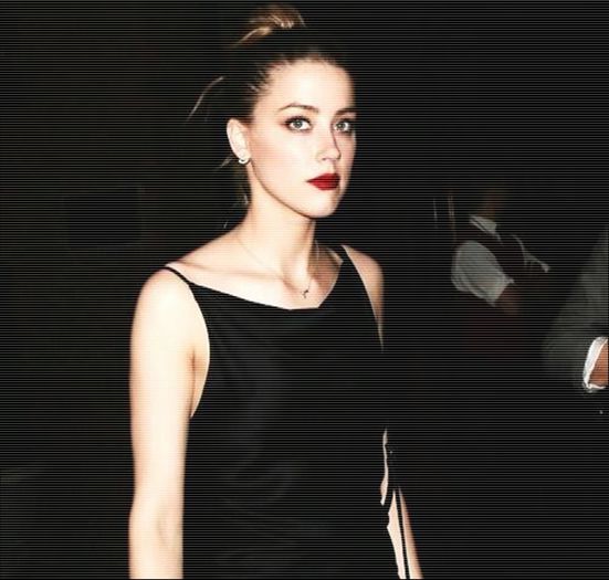 ♡❧`⇒.; -dansează ca ea, dar mai bine :p =)))-#Adda. -îl sărută- heeey :3 #Dylan. dansăm, tu :p ? #Ne