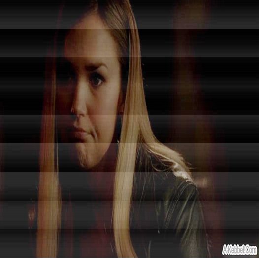 - bine, mi-a fost dor de tine viața mea :x #se uita la ea si ii zambeste-Elena