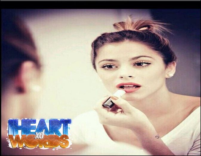 Hehehe mai bine ma schimb si oricum incepe sa se intunece si suntem obosite ...stii tu chestii ;;)