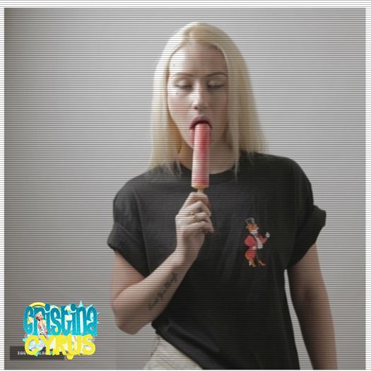 ̶✡ĸαтɴιѕѕ☯ *vine de sus* heyyy c: