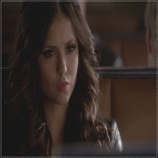 ♡❧`⇒.; -se urcă și ea în mașină, o pornește și scoate capu pe geam- VENIIIIIIM =))))))