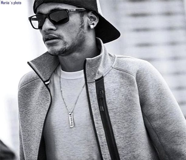 ɳҽყɱαɾ | click ] dar eu conduceam yachtul#ely + *o vede pe katic si; intoarce capul in directia opusa* nu ma asteptam la asta din partea ta#katic
