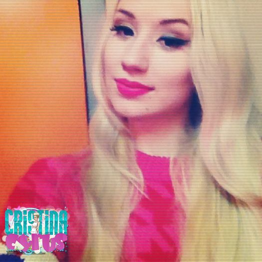 ̶✡ĸαтɴιѕѕ☯ meh, eu trebuia să mă aștept din partea ta că vorbești urât cu mine :-j #neymar