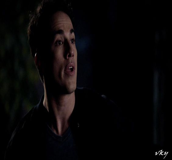 #► Deci nu ma jigni bine... Ca doua carciumi te rog frumos...|continua so sarute pe gat|=))