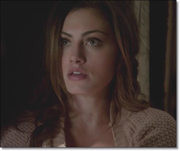 ✿ - *cade dupa canapea in f;;und* Tu vrei sa ma vio;;lezi?