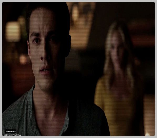 #► |se tranteste in genunchi asa beat cum e si plange| [cl]; Dar eu te iubesc pe tine... #lexy=)))))))
