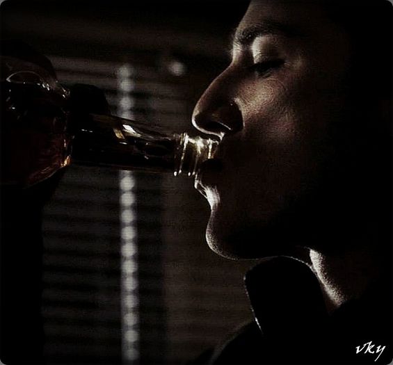 #► Deci.. Ori bei cu noi, ori ne servesti... Tu alegi...=)))#h |bea|