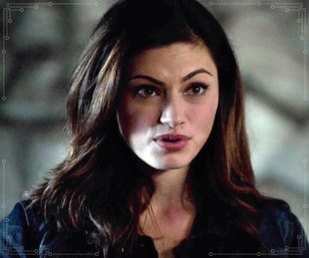 ✿ -Pai, tu, Elena si putin si eu! Ati baut tot ce era in bar! Si acum mergem sa terminam click; rezervele de acasa:)))
