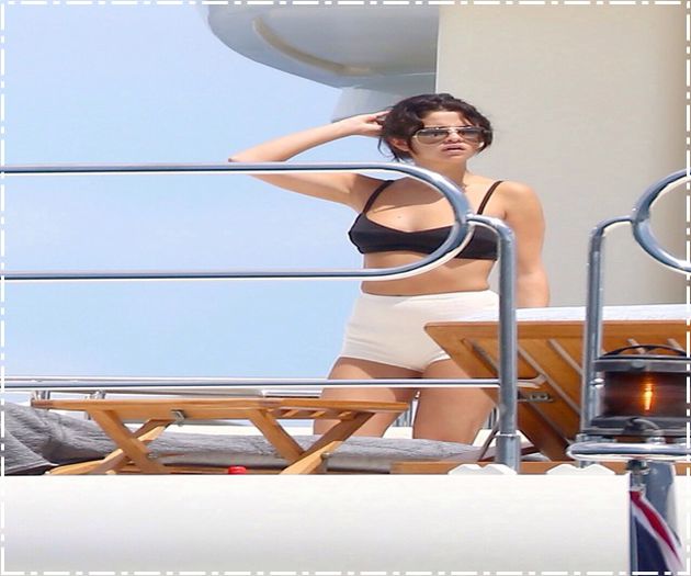tumblr_n94c22zlcx1r81g3ao2_1280 - xX_Enjoying sun on a yacht in Saint Tropez with her friends