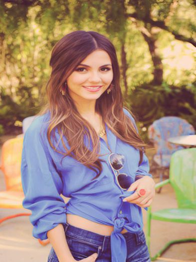 3823264_640px - x-The talented Victoria Justice