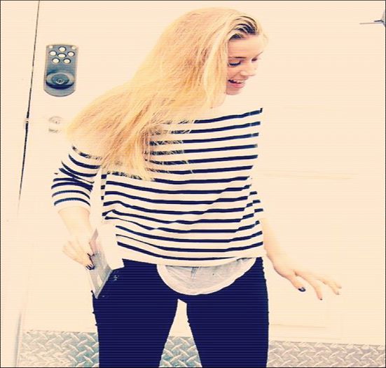 ♡❧`⇒.; nu putem să facem nunta pe o insulă pustie :-??.