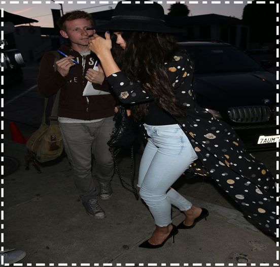  - xz - Arriving - at - Craigs- restaurant -in - West -Hollywood -CA x x x x x x
