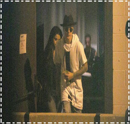  - xz - Leaving - a - studio -with - Justin - Bieber - in - Los - Angeles x x x x x