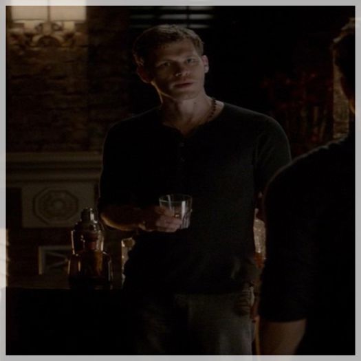 █ ▄→ cine e asta? şi de ce paştele mă-::sii se uită aşa la mine? iar ai adus fu::fe? :))) -ty-