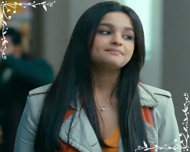 Suna interesant.=)))) #tyler *urca scarile, merge in camera ei*