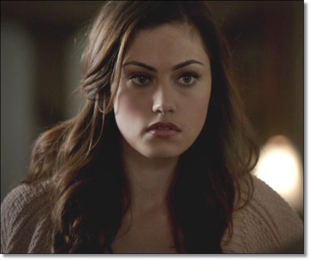 ✿ - Dar era mai confortabil pe canapea:( #elena