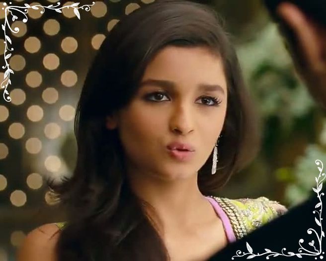 Okay...cred ca am nimerit intr-un moment total nepotrivit *se uita ciu;dat la amandoi* =)))))