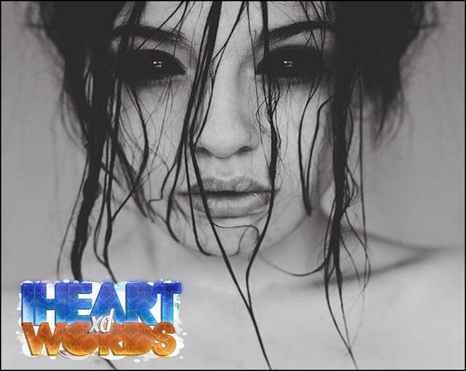 *Cand de odata aceei ochii se preschimba intr-o fata de femeie ..in acel moment tot ce (click); am simtit sa fac a fost sa tip !
