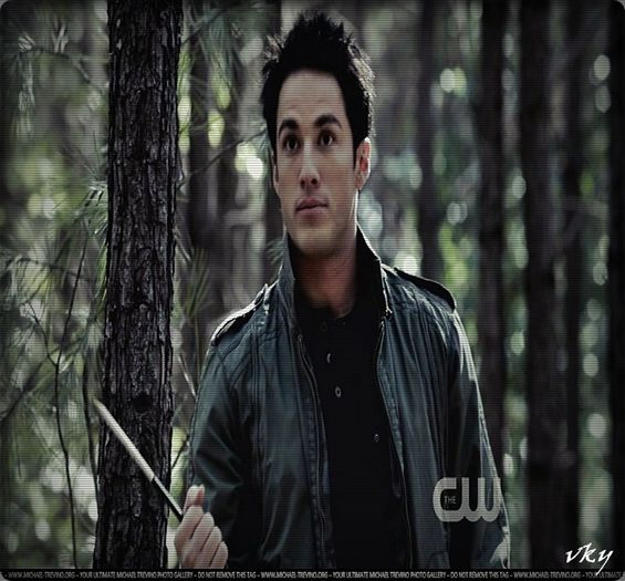 #► Ce naspa...; ( =))))#e|ia o sageata si se joaca ca ea|