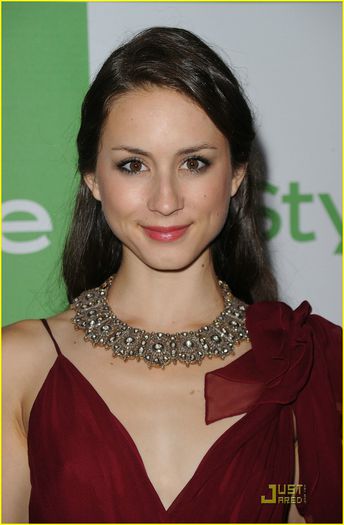 troian-bellisario-tammin-sursok-instyle-01