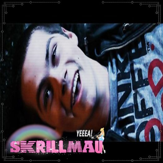 ̷|Ɗ̷̷у̷̷Ɩ̷̷α̷η™| ═► #vine de afara si se intinde pe canapea si incepe sa vb de unul singur;; Oare cum sa o fac pe Fox sa se casatoreasca cu mine? Inel am, am bani.. acasa.. #statea nemiscat si se gandea, tipa; CAREVA IN CASA ASTA PARASITA?
