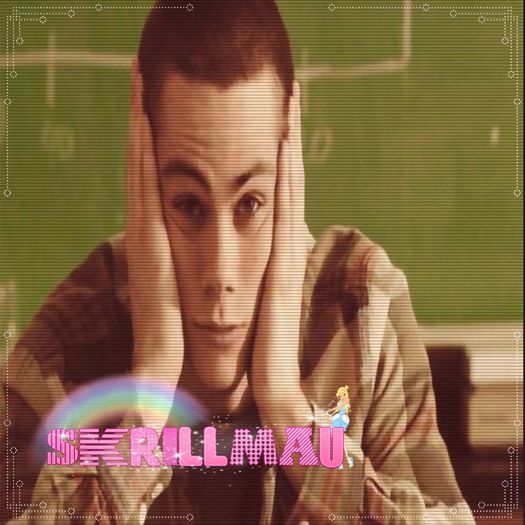 ̷|Ɗ̷̷у̷̷Ɩ̷̷α̷η™| ═► #se ridica in fu;;nd si zice; Stiu mami, oare de ce am zis. Stateai CLICK; nemiscata, fara sa zici nimik, de asta am intrebat..
