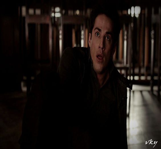 #► Urma sa spun c`ai plecat...#elena=)))) + [cl]; Oook... Calm down... Imi pare rau...;o3#lexy|jos langa perete|=)))
