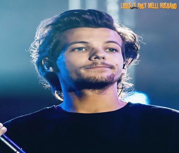 ▲ ma ameti de tot :(.#adorm in poala la ely.