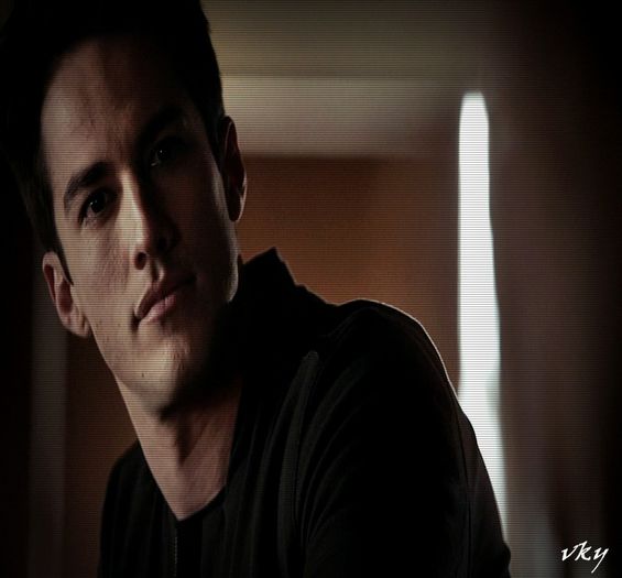 #► Si eu care vroiam sa`ti zic ca ti`a venit femeia bionica=))))))#elijah +[cl]; Heya #Katerina!...
