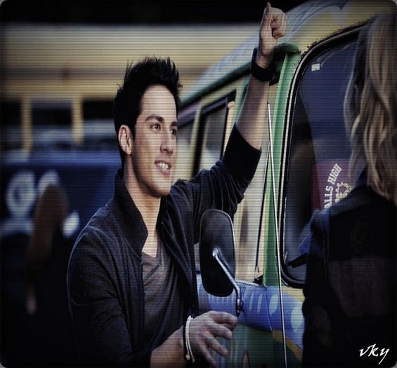 #► #Katerino lasa tablou acolo... Tu nu vezi ce chip angelic are...#kath=)))))))))))))))