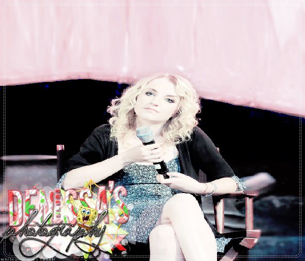 ┊deɴιι┊stai puţin ... tu nu ştiai asta? ¤se uită pe pereţi¤ - Epii 09 _ It happened that day