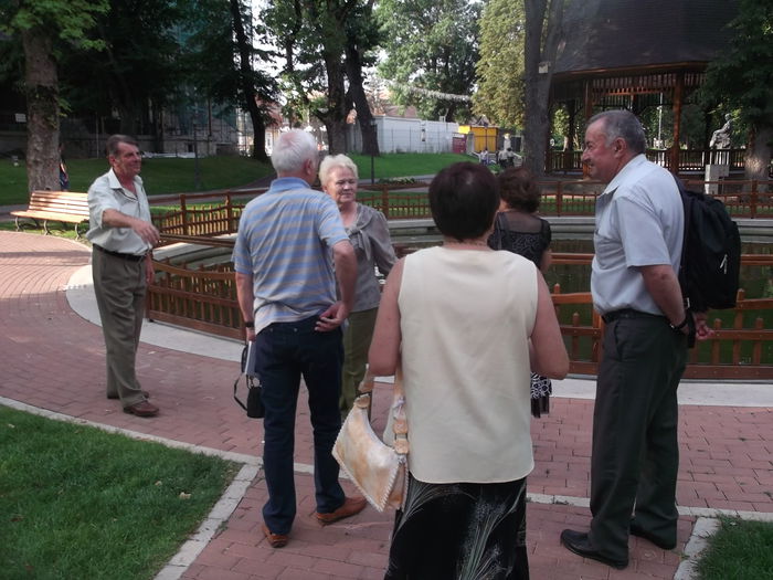 TRECETI VOI FRUMOS IN FORMATIE TRECETI VOI FRUMOS IN FORMATIE