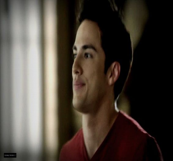 #► Sper sa`ti fie moale..=)))|se uita la ea cum bea;; apoi isi ia alta sticla| - here - episode 27 - done