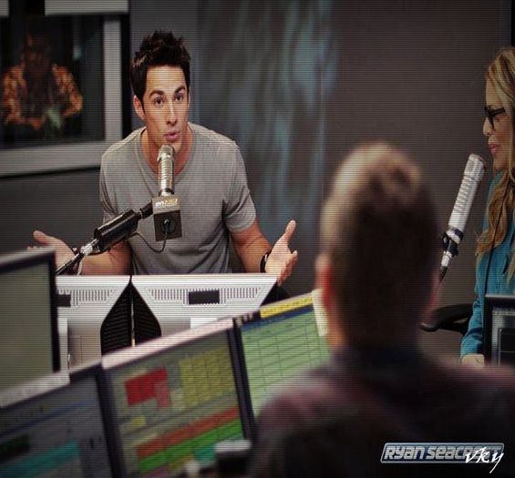 #► Nu pot sa`mi dau cu parerea... Adica mna cu #Hayley na fost decat [cl] - here - episode 27 - done