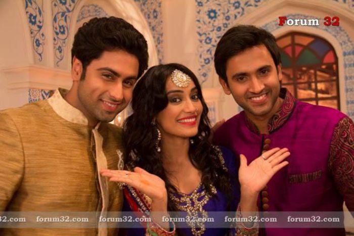 BuGUWPSCIAAOIdm - 15-Aahil si Sanam