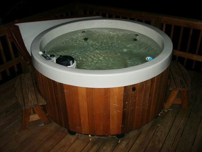 Hot tub