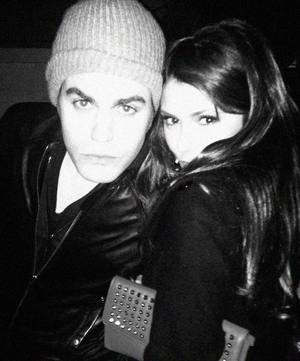 +CL Pai faaaaa *urla* n-ai baut destul ? *ii smulge sticla* #elena; [ nu sunt nereusite ...;) :* #hay ]
