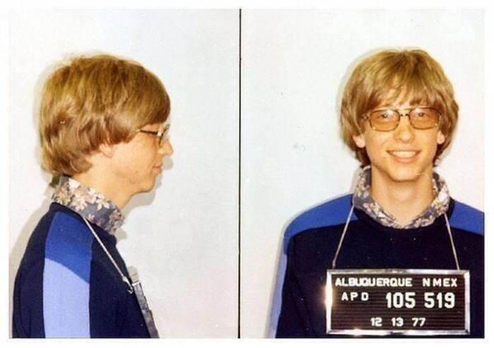 Bill Gates -1977; 1977, Bill Gates arestat pentru conducere f%u0103r%u0103 permis
