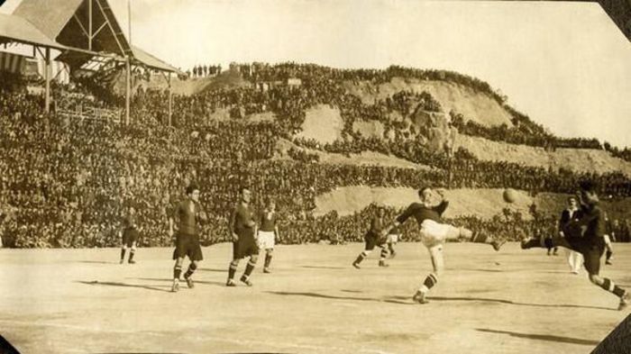 1925 - Stadionul Camp Nou, Barcelona