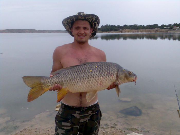 CRAP; CRAP de 10kg prins la boaba de malai cu fir textil de 0,22.
