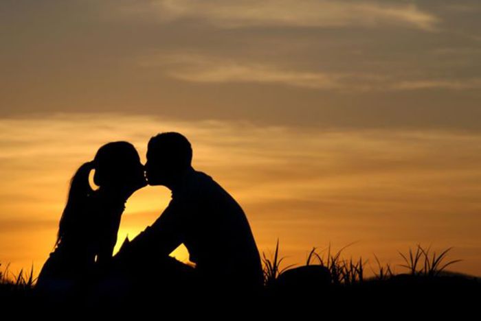 379903_284643041570992_1835865700_n