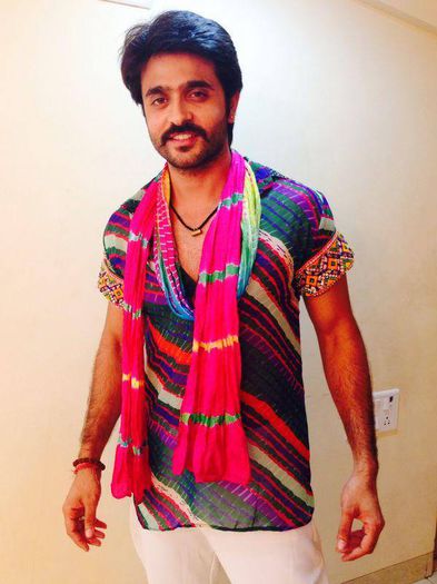 10561592_680389222037239_6788024676676792348_n - Ashish Sharma
