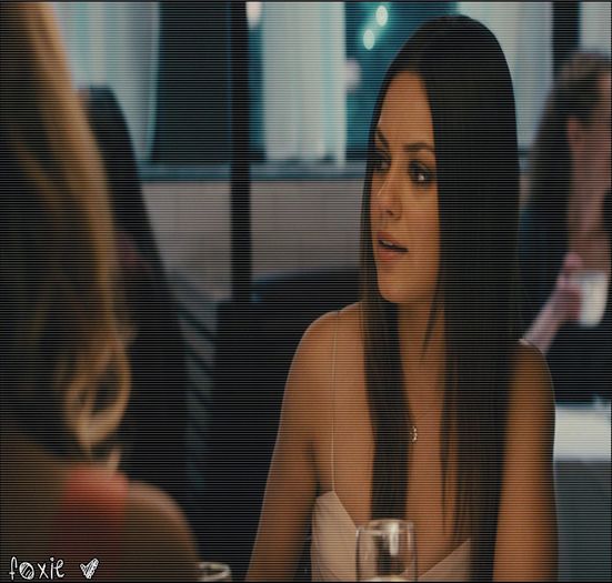 ♡❧`⇒.; -se desprinde din brațele ei și zâmbește- Okay, te las să te bucuri *click* - Epii 09 _ It happened that day