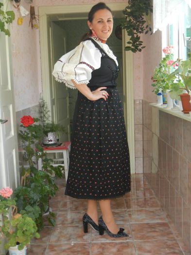 999310_10151423349816618_434828054_n