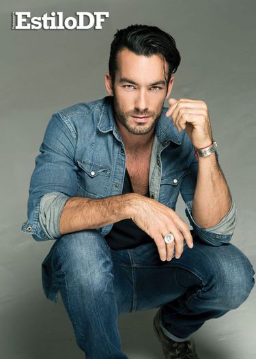 - Aaron Diaz