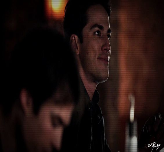 #► |vine din bucatarie mancand varza murata| Doar eu...