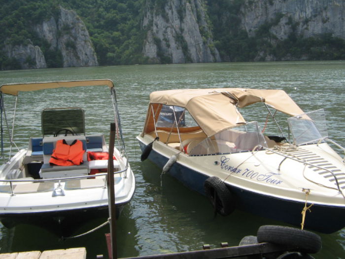 IMG_0280; Şalupe de Dunăre.
