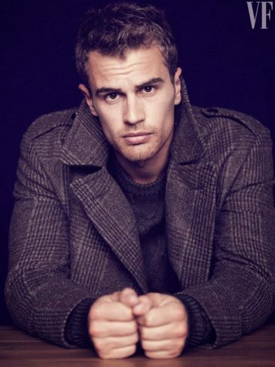  - x-The handsome Theo James