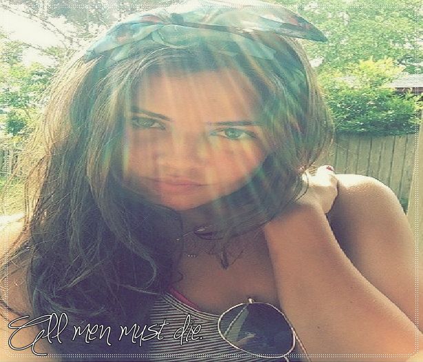 ┊deɴιι┊îşi face o la;bă şi îi trece, eu simt nevoie de afecţiune (cl); CHIAR NIMENI NU MĂ BAGĂ ÎN SEAMĂ? ¤sparge un borcan¤
